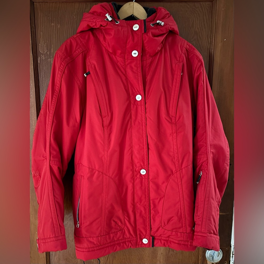 Metropolis Sport by Couloir women’s ski jacket.